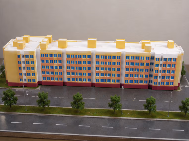 The model installed in the JS Construction site office — 3D printed architectural model by ArtIntentions